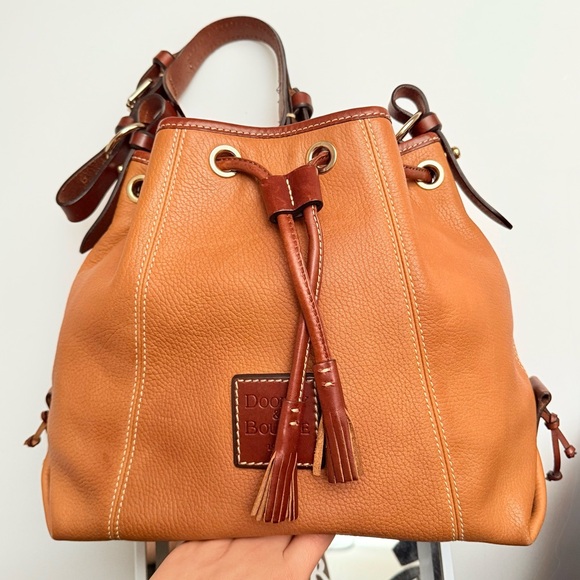 🍑DOONEY FREAKING BOURKE!!! LIKE NEW!!🍑 - Picture 2 of 6